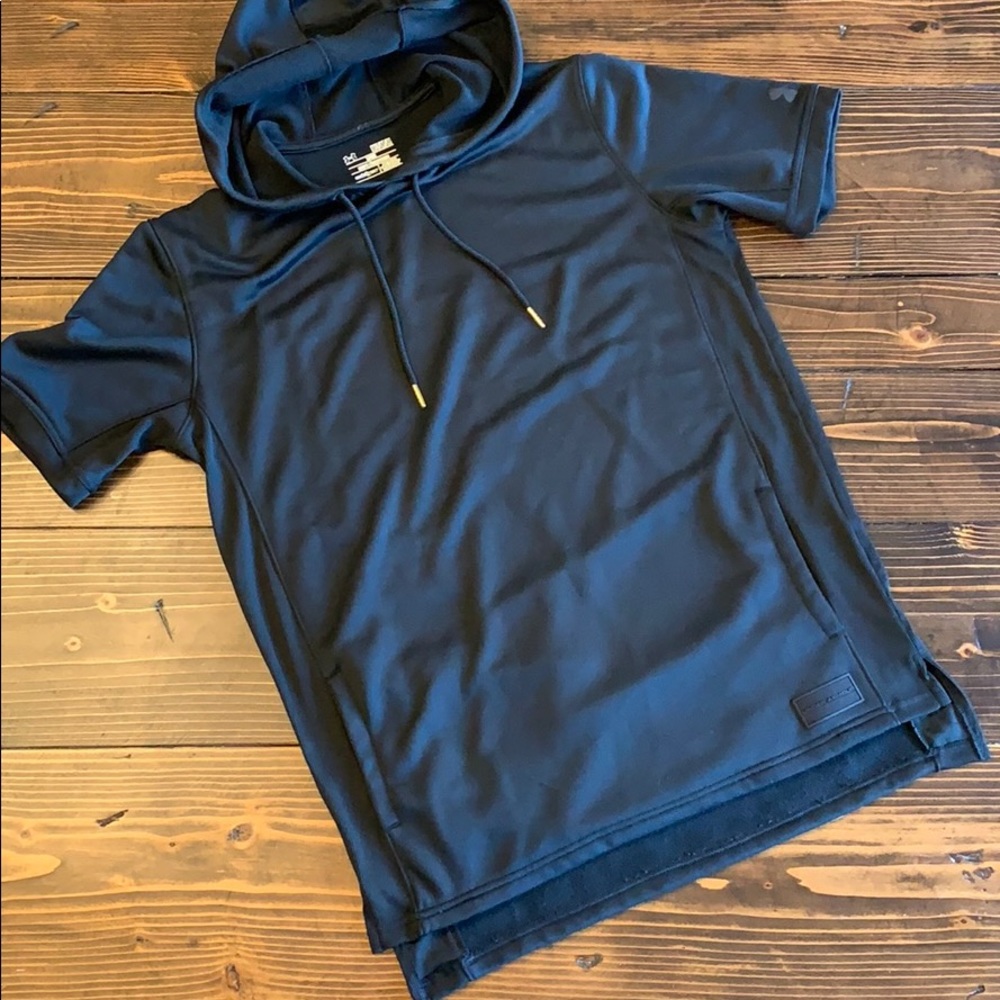 Under Armour Short Sleeve